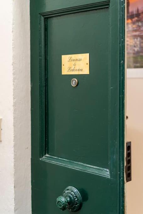 Apartamento Relax Like Home, Piazza Santa Croce, With Balcony Florencia