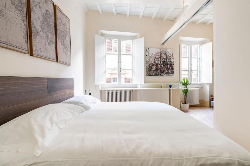 Relax Like Home, Piazza Santa Croce, With Balcony * Florencia
