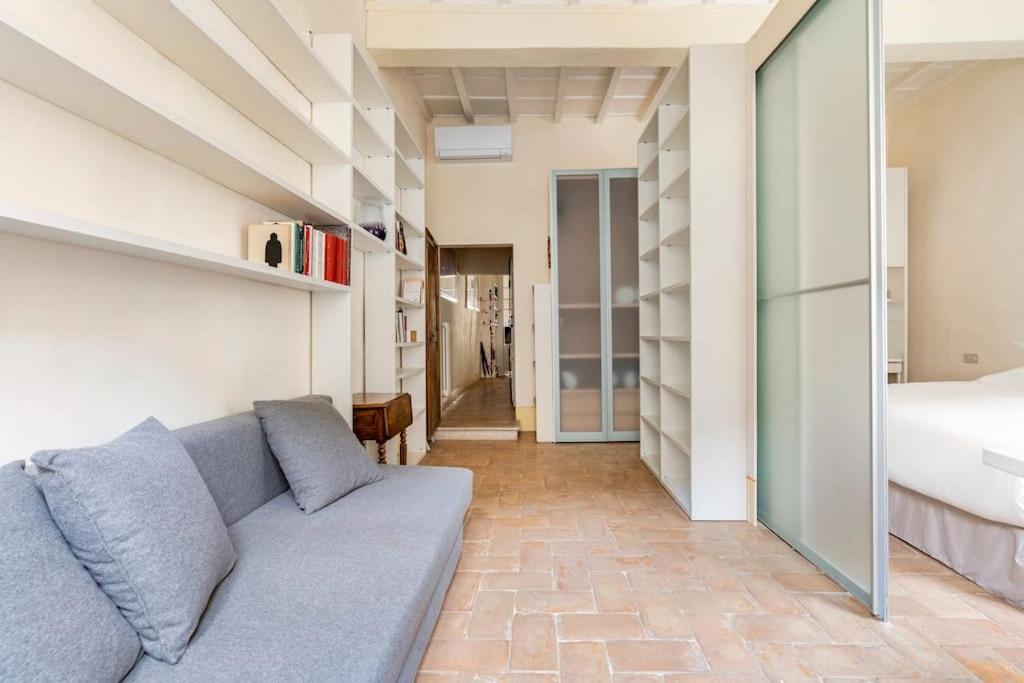 Relax Like Home, Piazza Santa Croce, With Balcony Florencia