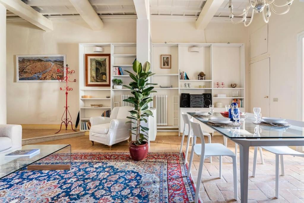 Relax Like Home, Piazza Santa Croce, With Balcony Apartamento Florencia