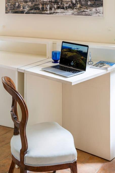 Apartamento Relax Like Home, Piazza Santa Croce, With Balcony Florencia