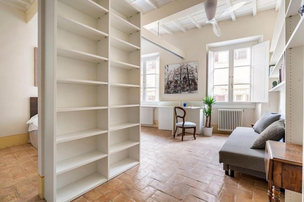 Apartamento Relax Like Home, Piazza Santa Croce, With Balcony
