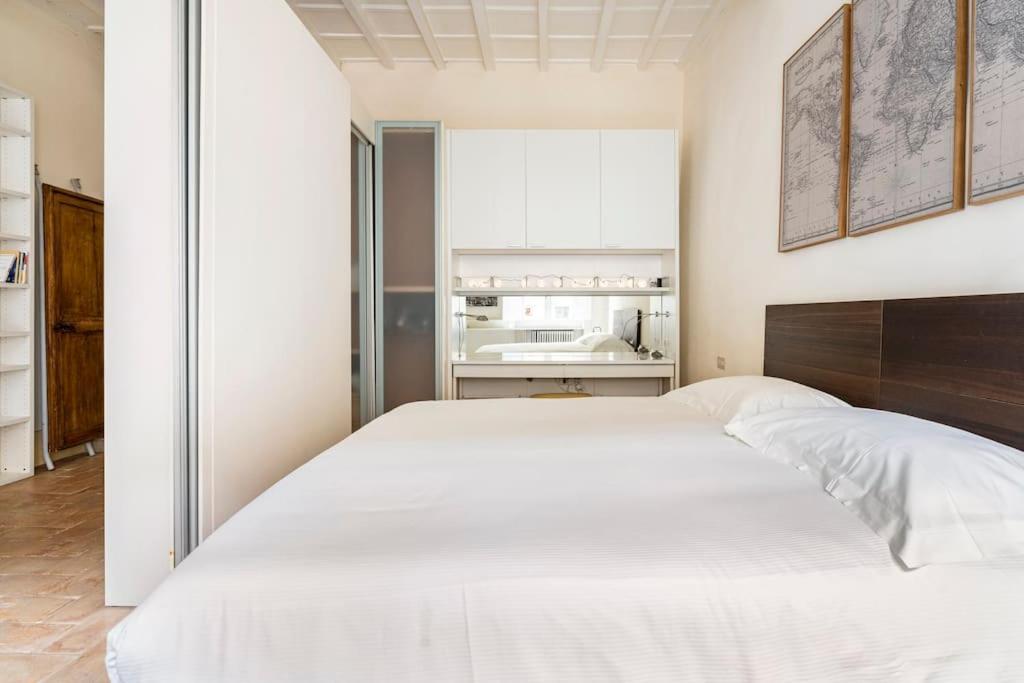 Relax Like Home, Piazza Santa Croce, With Balcony Apartamento
