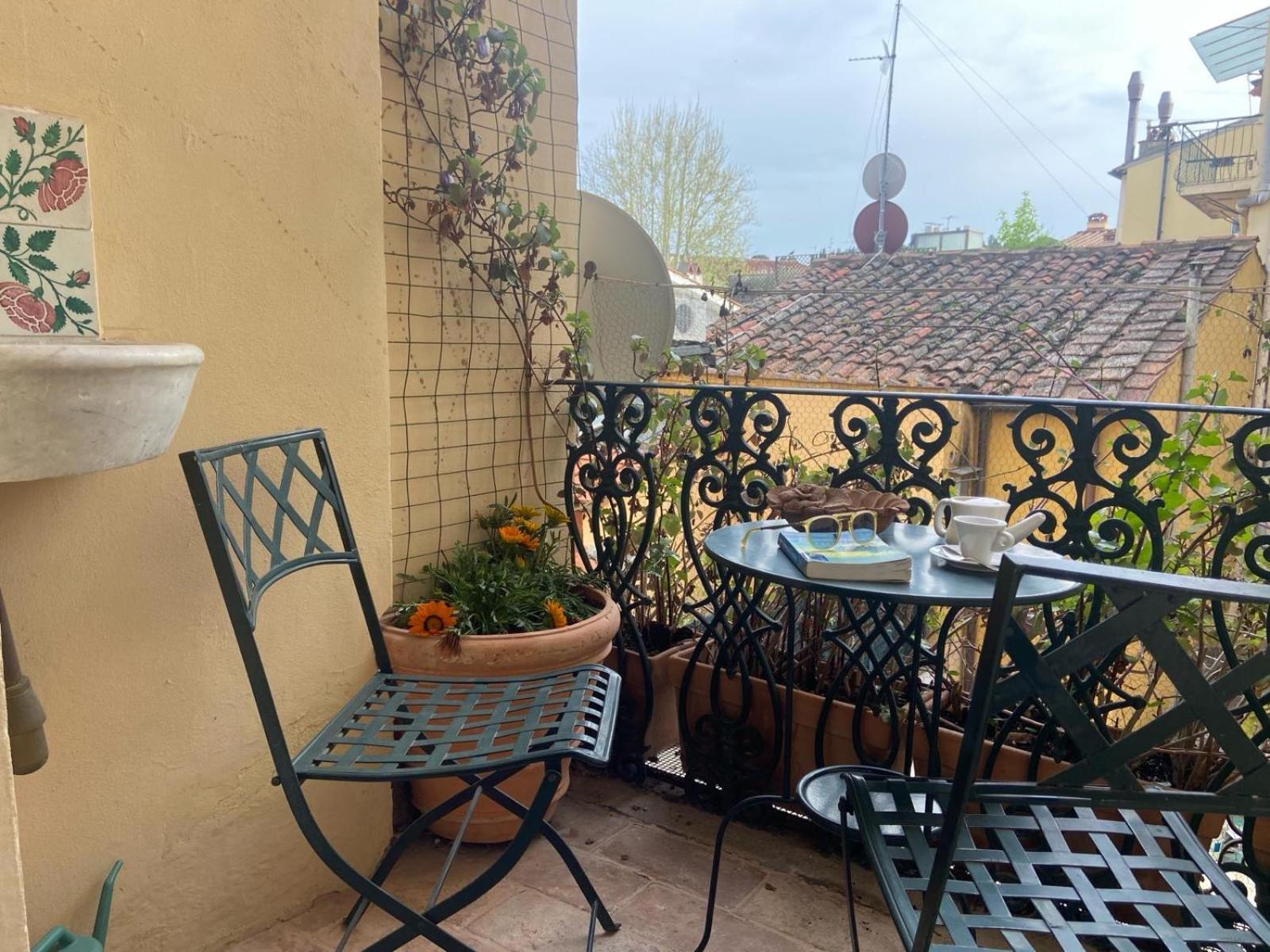 Relax Like Home, Piazza Santa Croce, With Balcony Florencia